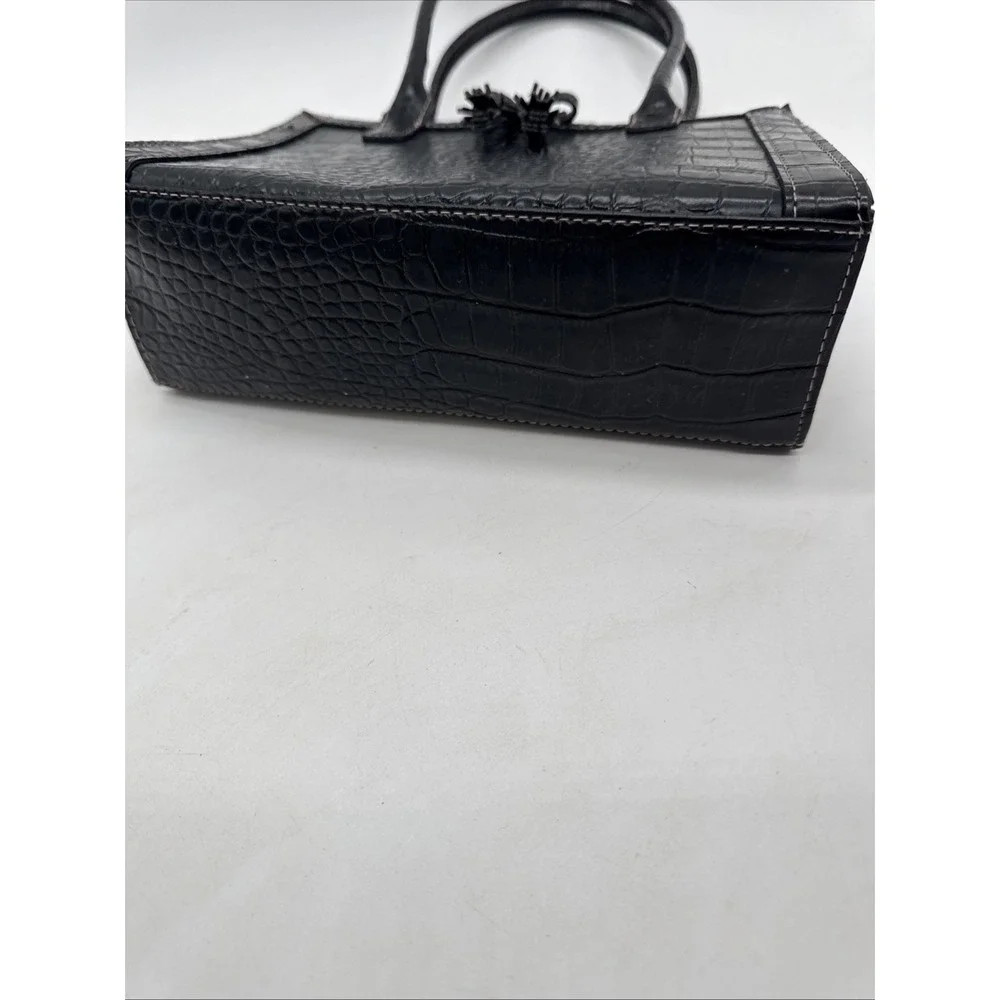 Vintage LIZ CLAIBORNE Black crocodile-embossed faux leather‎ handbag W/ Bow